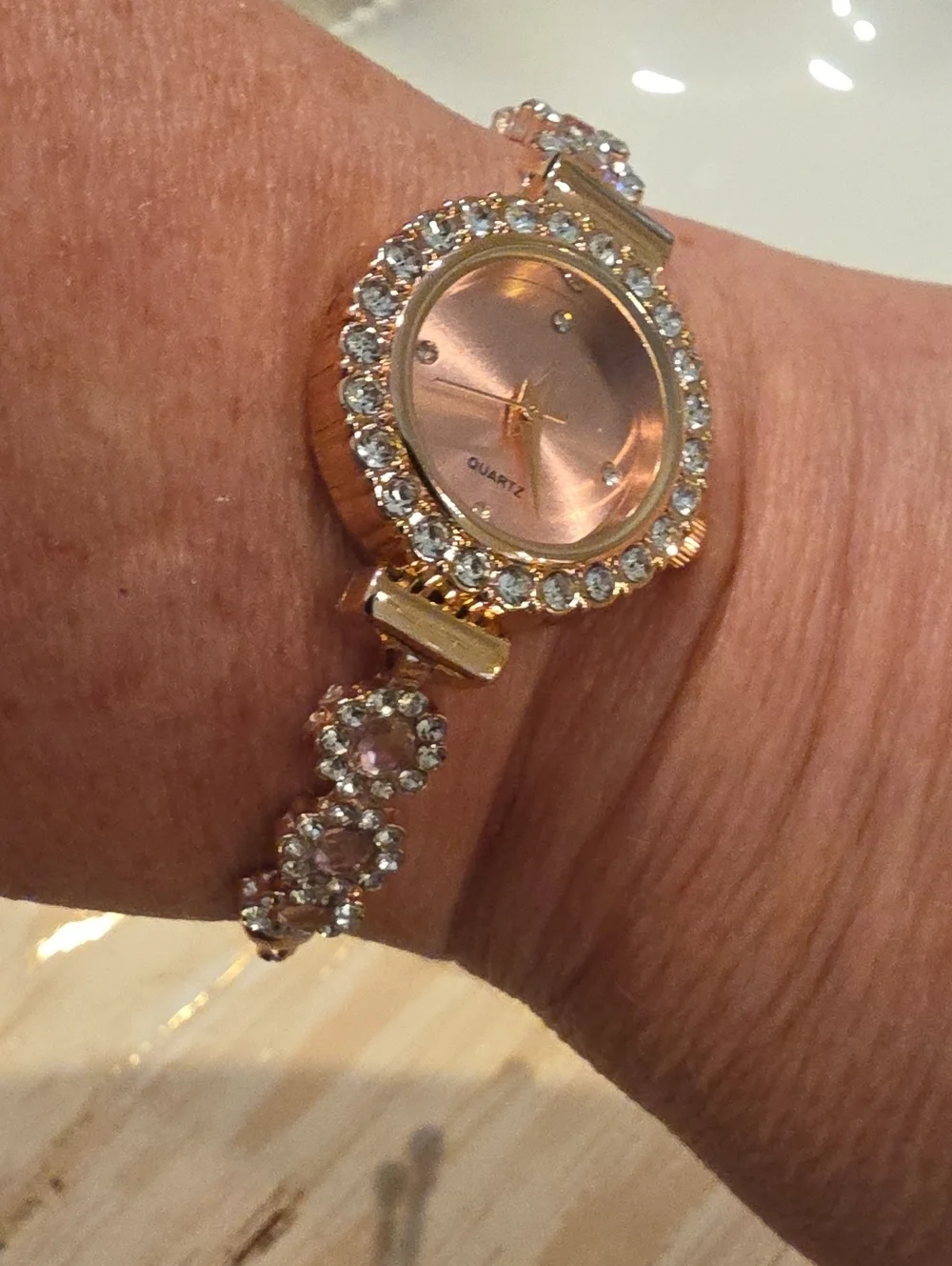 New! Gold Pink Crystal Women's Bracelet Watch - Quartz • (1035) NWOT